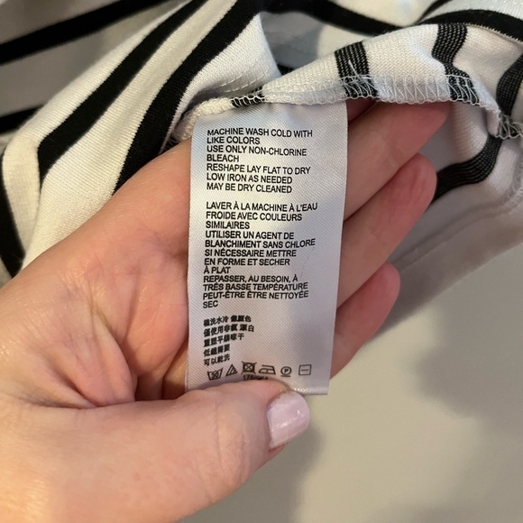 ANTHROPOLOGIE white and black striped Alta off-the-shoulder top M - Picture 7 of 7